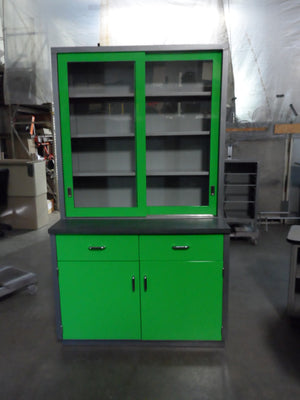 Industrial Work Bench With Hutch